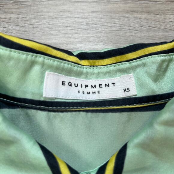 Equipment Femme Mint Silk Sleeveless Button Down Top Striped Collared XS - Picture 6 of 6